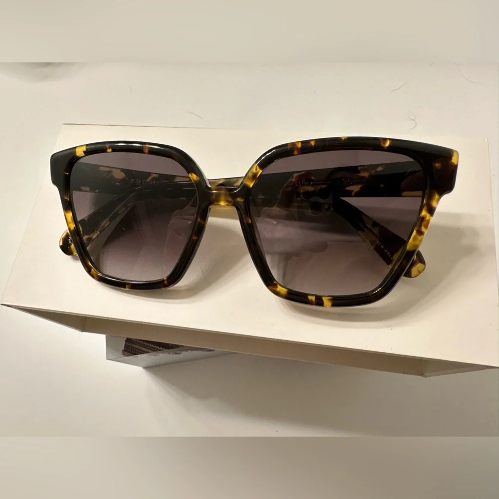 NEW IN BOX - KREWE SONIAT BENGAL - Picture 5 of 12